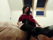 Preview 4 of Open pantyhose and heels seduction.