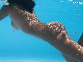 Enjoy Yorgelis Hottest Tits_and Ass_Latina Underwater