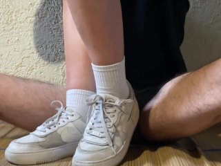 amateur, goddess feet, foot worship, sneakers