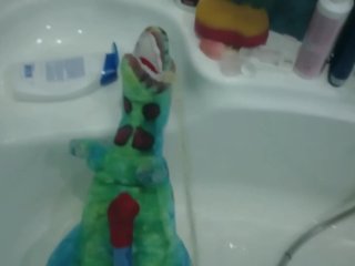 I pee on a lying dinosaur and I make it wet