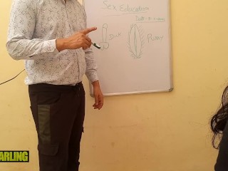 Индийская учительница х учит своего ученика, что такое киска и член Джони Дарлинг