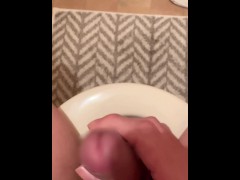 ドМ男子 トイレで声我慢しながらイク♡ 童貞 皮かむり - Screenshot 11 of 16 - Japanese