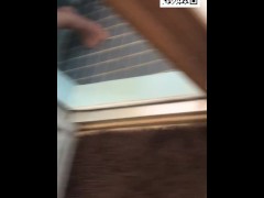 【NTR 無修正】お風呂場でエロい声が聞こえたので見に行くとセフレとテレビ電話でオナってる最中だった。Gカップを揺らしながらマンコにディルドを突っ込む変態妻🤍 - Screenshot 13 of 16 - Leak