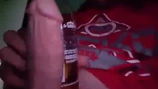 Thumbnail Outside showing off