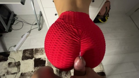 stepsister has a sexy ass while looking for her bra I cumshot on ass /CandyLuxxx