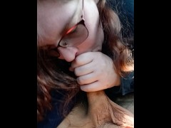 Hot BBW gives risky public car head