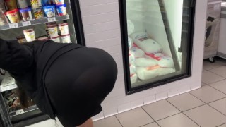 Free Yapoos Market Porn Videos from Thumbzilla