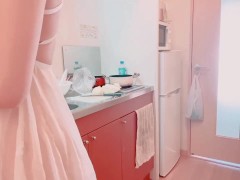 【個人撮影】乳首もマンコも丸見えのエロ下着で料理してたらムラムラ止まらなくなってディルドでイクの我慢しながら最後は連続絶頂しまくる変態淫乱人妻　日本人　スレンダー　素人　熟女　人妻　痴女 - Screenshot 7 of 16 - Girl Masturbating