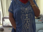 Preview 2 of Pute tunisienne mature au gros seins negocie les tarifs pour la baise