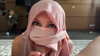 Me follé a mi puta personal en hijab. Mi polla turca ama su coño