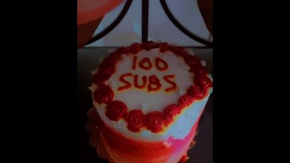 Король Кадын Толстая Торт Сидит и Разбивает 100 Сабвуферов