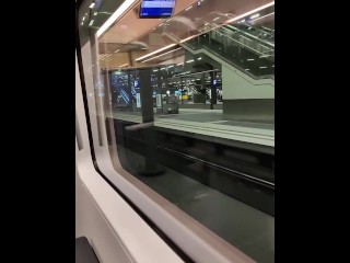 Bordure Dans Le Train à Grande Vitesse Allemagne