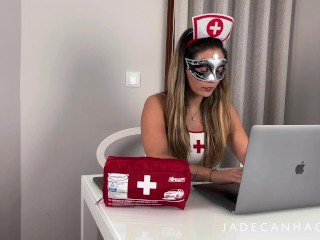 Enfermera Trató Al Paciente De La Mejor Manera - Jade CanhÃo