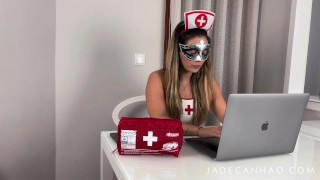 enfermeira tratou o paciente da melhor maneira - Jade Canhão