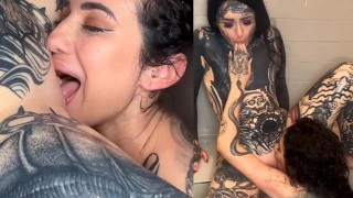 Frankie Vanian's Hot Steamy Lesbian Shower Sex