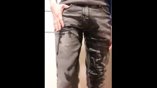 牛仔裤快速弄湿