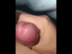 小幅度的撸动我鸡鸡来抽动我的阴茎系带好舒服啊，没几下子就喷精液惹~w - Screenshot 9 of 16 - Solo Male