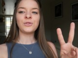 GAGNE un LIVE privé GRATUITEMENT ! Quickie contre le lavabo avec les doux rayon du soleil