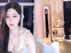 【女主播】擦玻璃，开屏“高潮” - Screenshot 10 of 16 - 舞蹈