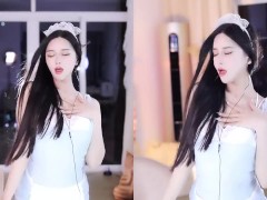 【女主播】擦玻璃，开屏“高潮” - Screenshot 2 of 16 - 舞蹈