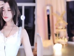 【女主播】擦玻璃，开屏“高潮” - Screenshot 7 of 16 - 性感
