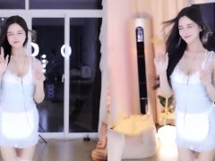 【女主播】擦玻璃，开屏“高潮” - Screenshot 9 of 16 - 女主播