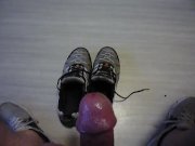 Preview 3 of Big cumshot on my nike tn after jogging !
