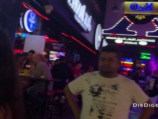 Хотел трахнуть транса, а она оказалась обычной проституткой и я выебал её в жопу screenshot number 1