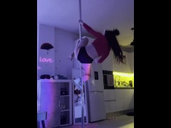 Redhead pole dance - Screenshot 14 of 16 - Pole Dancing