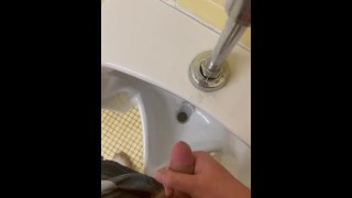 College Cub Cums in Dorm Urinal