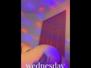 Snow bunny twerking!