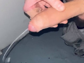 INSANELY HUGE CUMSHOT – PUBLIC RISKY