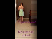 Preview 1 of I remain all naked in front of the Delivery pizza courier