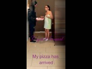 Preview 3 of I remain all naked in front of the Delivery pizza courier