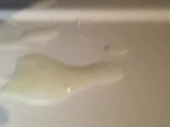 BBC HUGH CUMSHOT IN BASEMENT ON DRYER