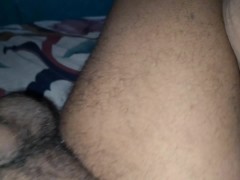 La suegra mostro el coño al yerno! Yerno cogiendo a su suegra caliente hasta correrse dentro de ella