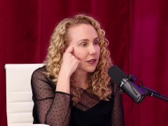 Kali Roses Interview: Lesbian Manicures, Sketchy Cam Houses & Micropenises