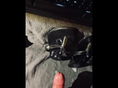Huge Cumshot over her Leather Sandals - Screenshot 10 of 16 - Shoejob