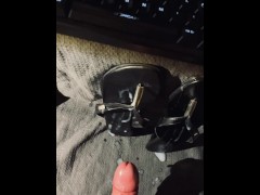 Huge Cumshot over her Leather Sandals - Screenshot 13 of 16 - Huge Cumshot