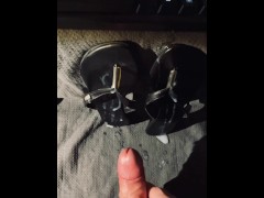 Huge Cumshot over her Leather Sandals - Screenshot 15 of 16 - Shoejob