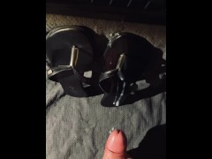 Huge Cumshot over her Leather Sandals - Screenshot 3 of 16 - Huge Cumshot