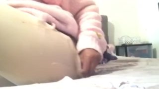 Stepdaughter makes daddy CUM