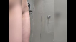 Снимок ее в душе _Japanese девушкой