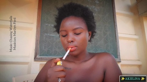 Smoke fetish: wanna share a cigarette with me?