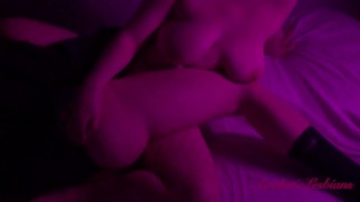 Эстетические лесбиянки Ножницы после работы, горячие девушки