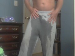 Pissing My Pants And Stroking And Cumming - Screenshot 6 of 16 - Pissing