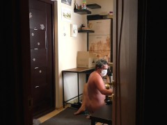 I paid for the cute courier with my body. Anal and juicy pussy