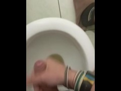 Мастурбація, великий член - Screenshot 9 of 16 - Caught Masturbating