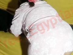 من احياء الشيخ زايد مدام سمية تعمل تدليك لعيل مربياه وتقلو ما تقليش ماما قلي سمية الشرموطة المتناكة - Screenshot 2 of 16 - نيك مصري فلاحي