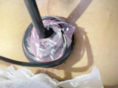アナルバルーンでおなかパンパンにして一気に空気を抜くのが気持ちいい - Screenshot 11 of 16 - アナル
